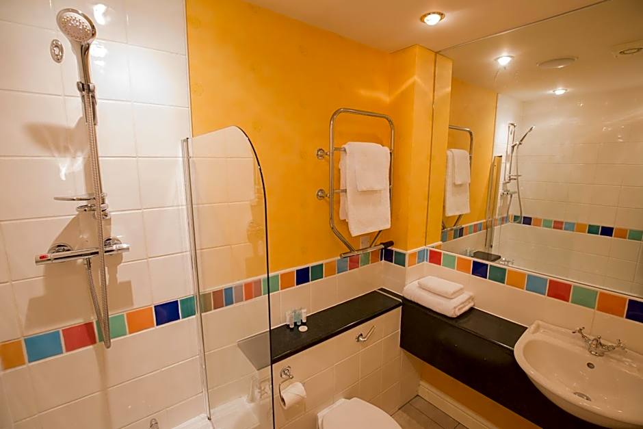 The Peacock Townhouse Hotel Kenilworth - Warwick