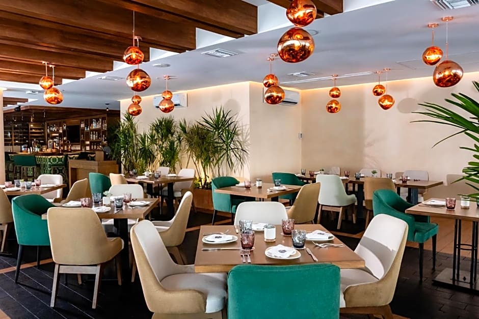 The Reef 28 - Adults Only - All Suites - Optional Gourmet All Inclusive