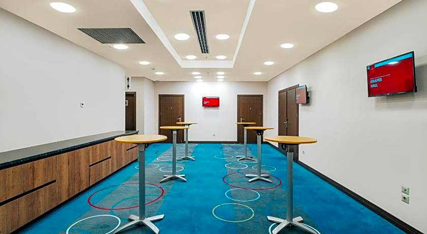 Ramada Hotel & Suites by Wyndham Yerevan