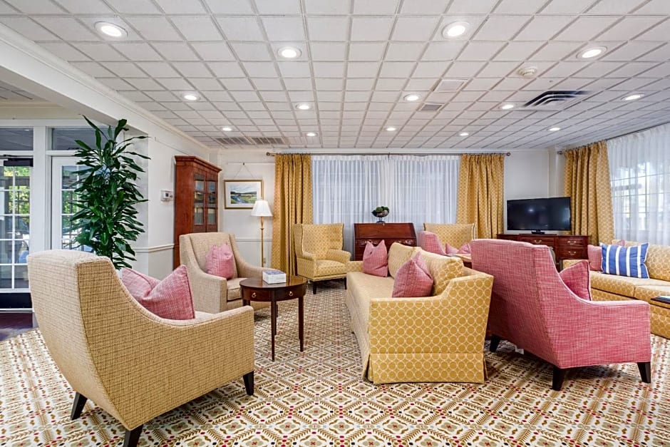 The Farmington Inn and Suites