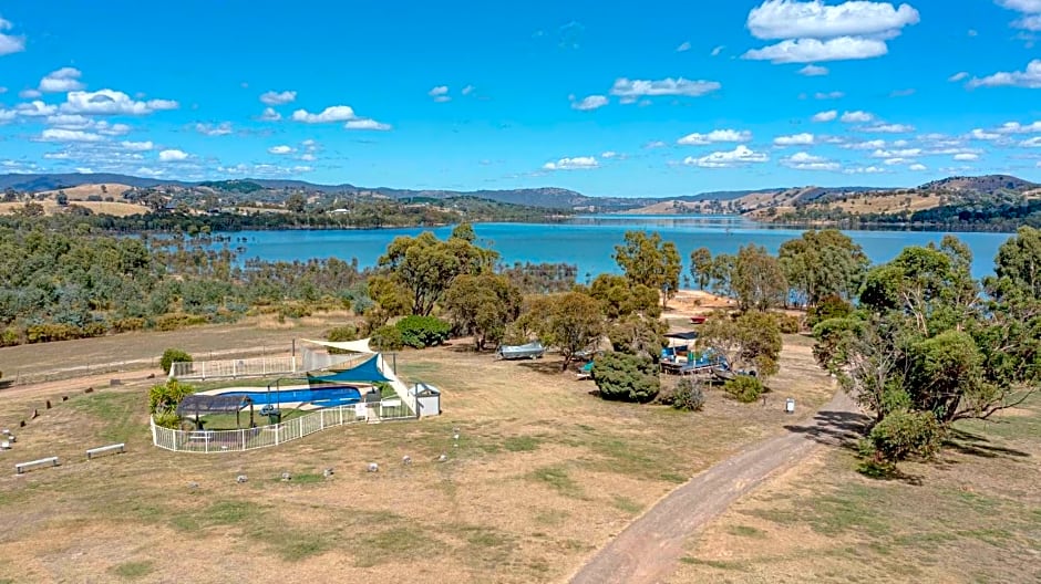 Mansfield Lakeside Caravan Park