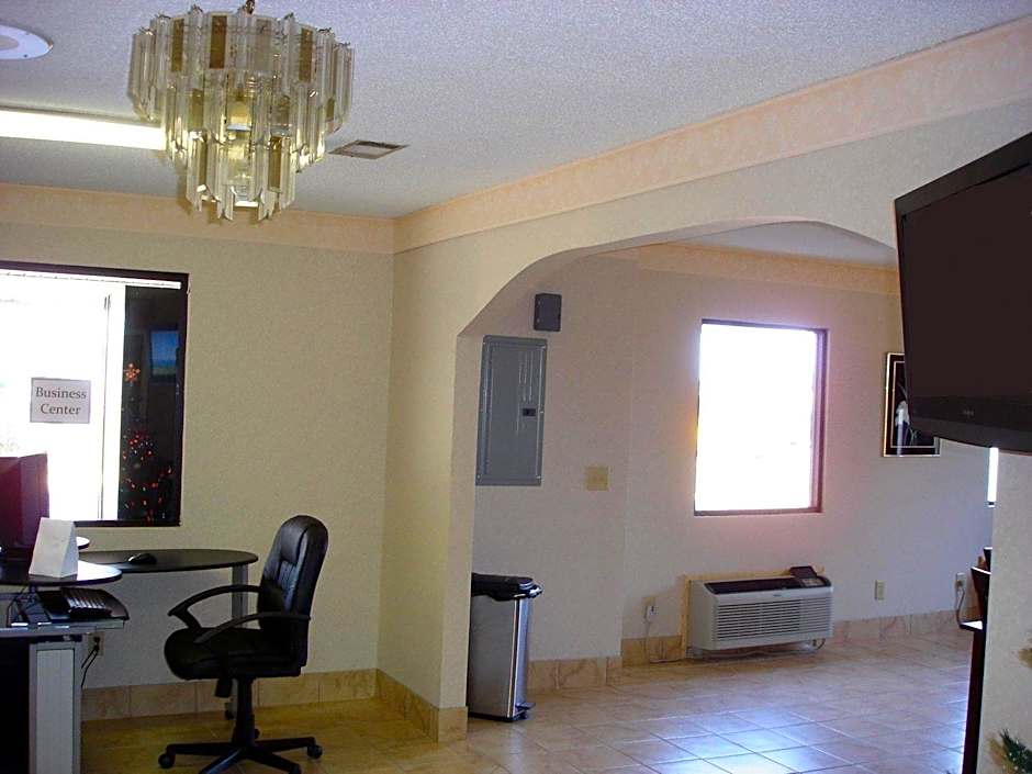 Americas Best Value Inn & Suites Macon at Eisenhower Pkwy