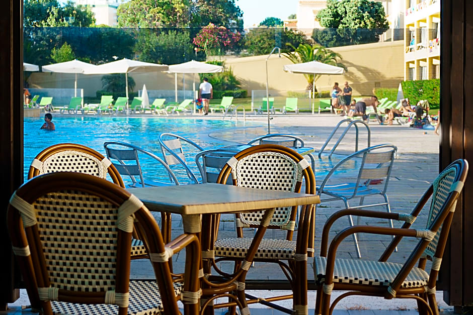 Sweet Residence & Gardens