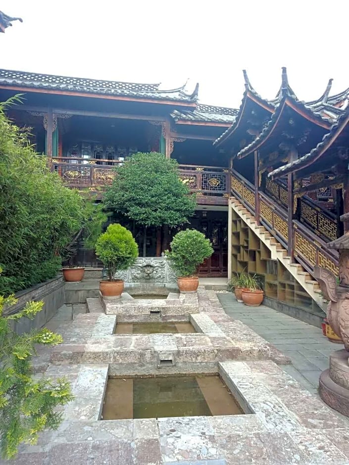 Li Jiang Xi Duo Fu Bie Yuan Inn