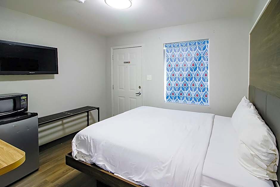 OYO Hotel Sulphur LA Hwy 90 West