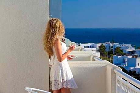 Double room with partial sea view