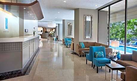 Toronto Don Valley Hotel and Suites
