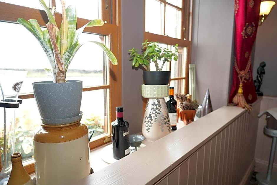 The Dog and Partridge