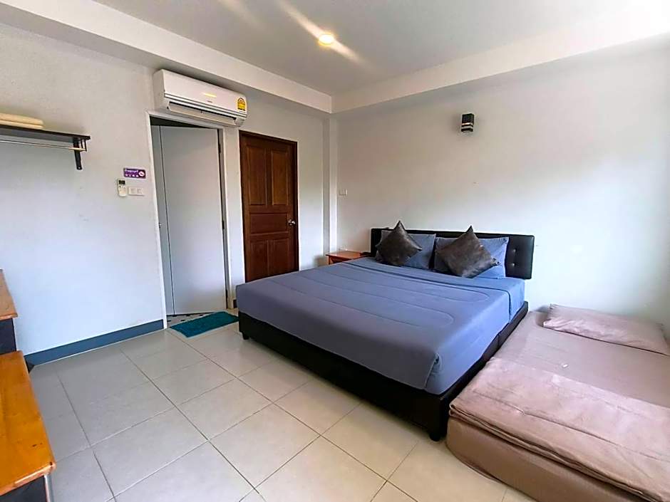 Nangkam Boutique Donsak