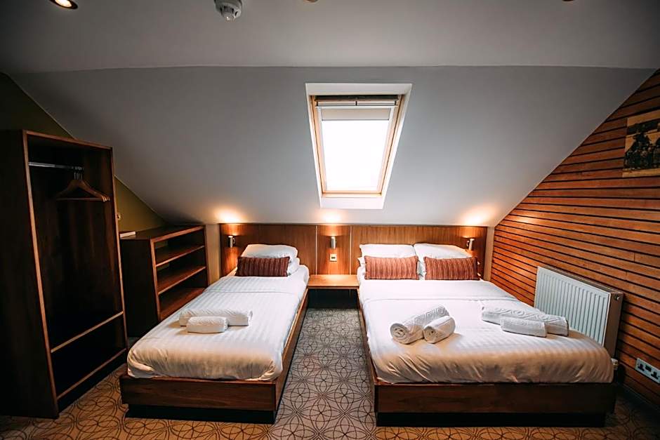 The Commercial Hotel