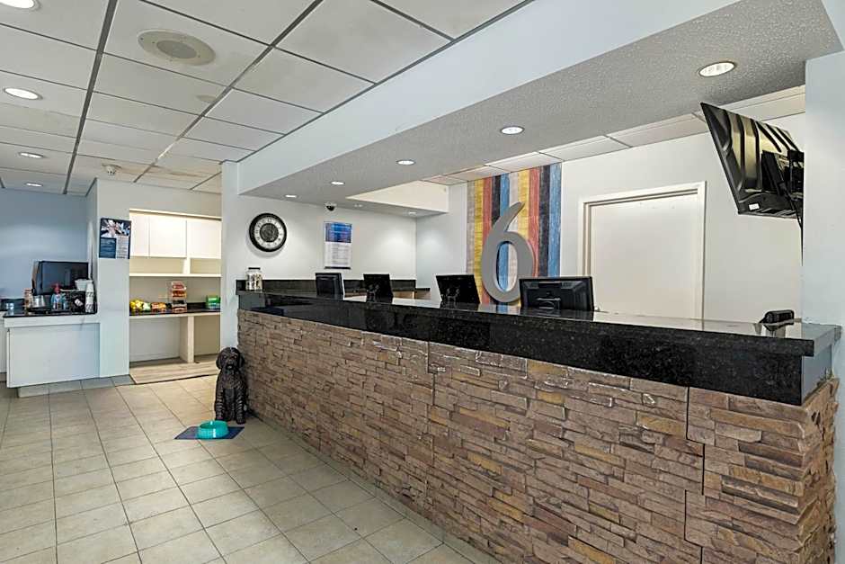 Studio 6 Suites Jacksonville, NC – Camp LeJeune