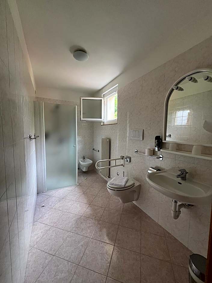 Hotel Lory - Molveno - Dolomiti