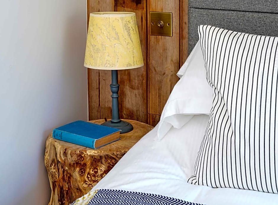 Bird & Carter Fonthill