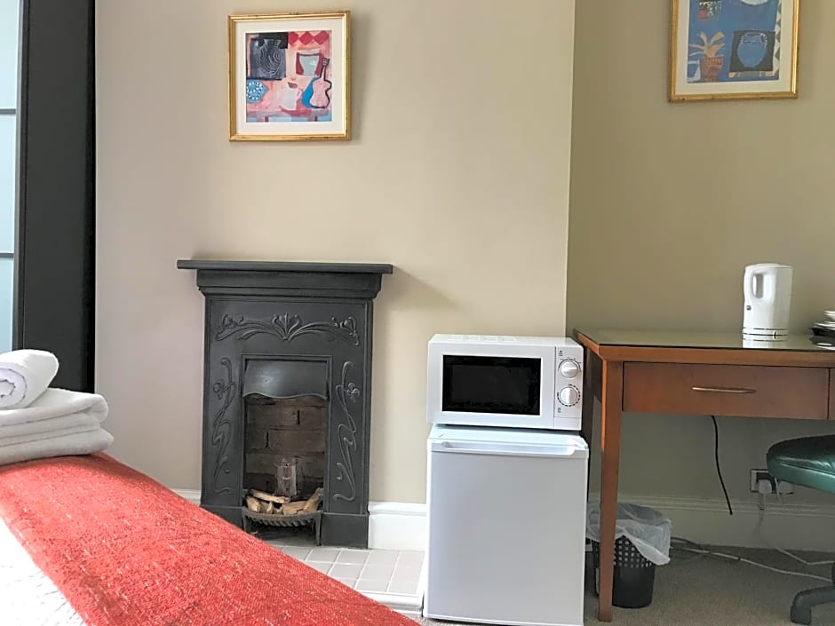 Haya Guest House – Oldbury