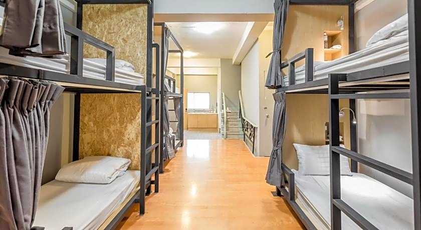 Traveller-Inn Day Moon Hotel