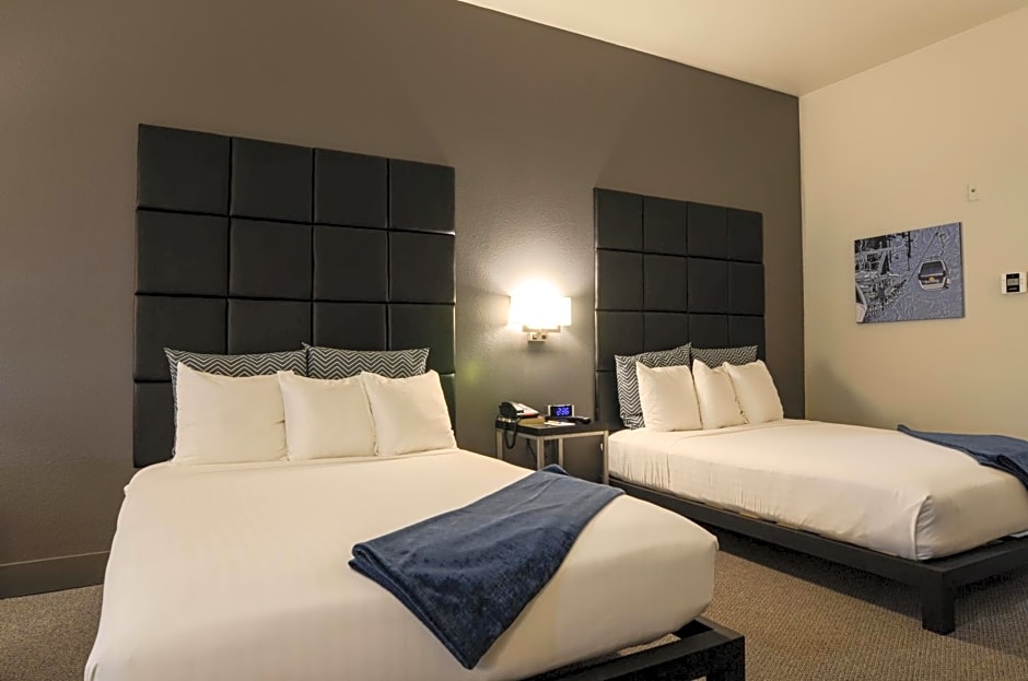 Wood River Inn & Suite