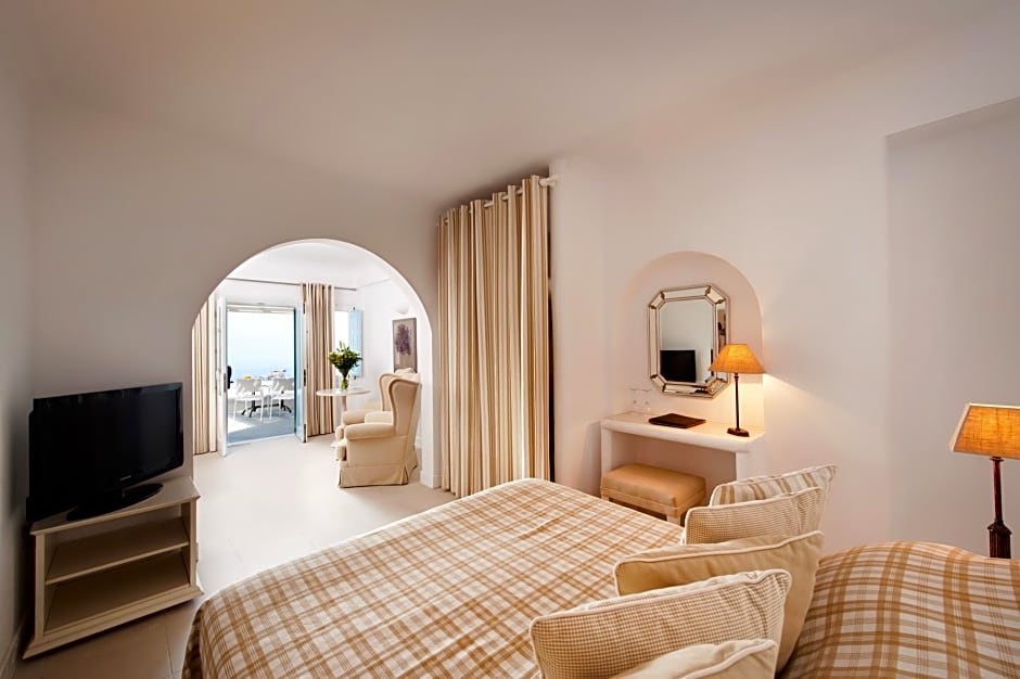 Photo 1 of 7 of Junior Suite