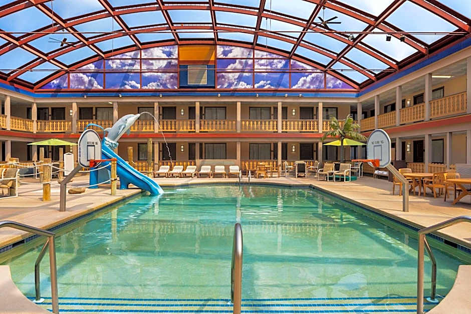 AmericInn by Wyndham La Crosse Riverfront-Conference Center