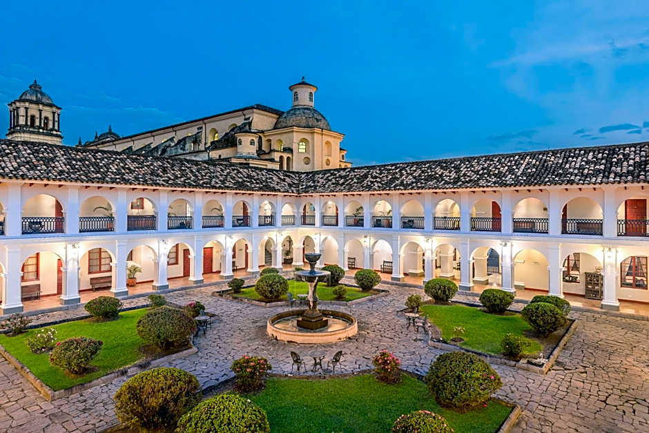 Hotel Dann Monasterio