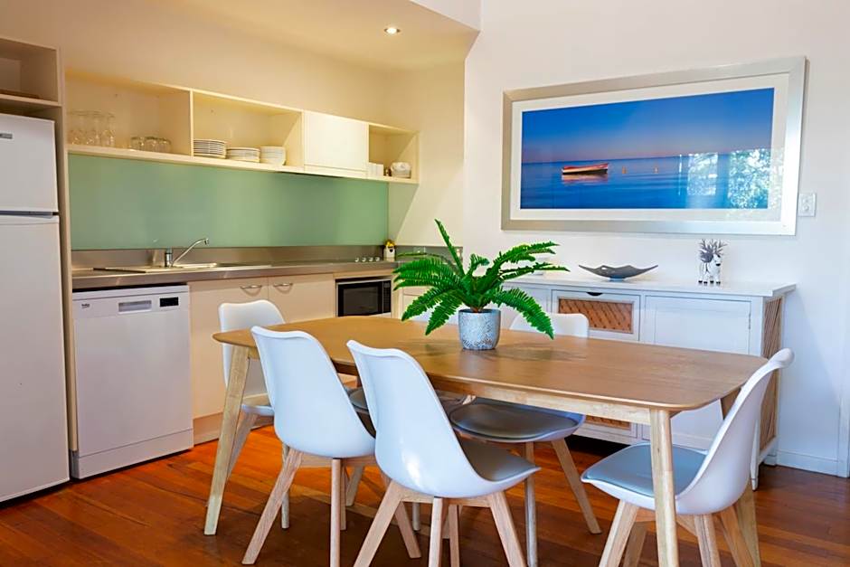 Mobys Beachside Retreat