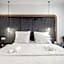 Budapest Eye- Boutique Suites, by BQA
