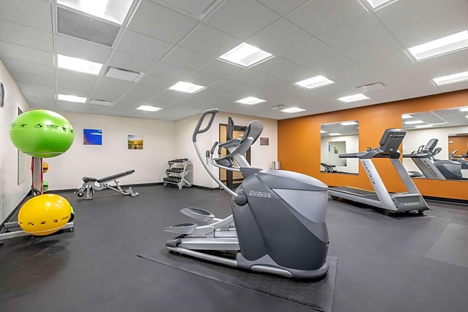 Comfort Inn and Suites Ames near ISU Campus