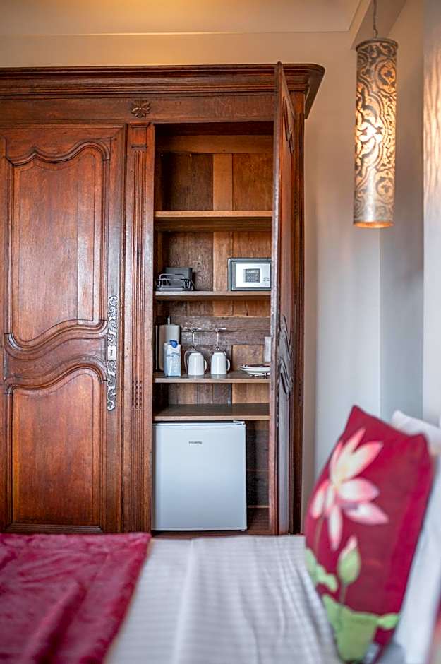 La Fabrique à Poupées - Chambres et Appartements de charme au coeur de Menton