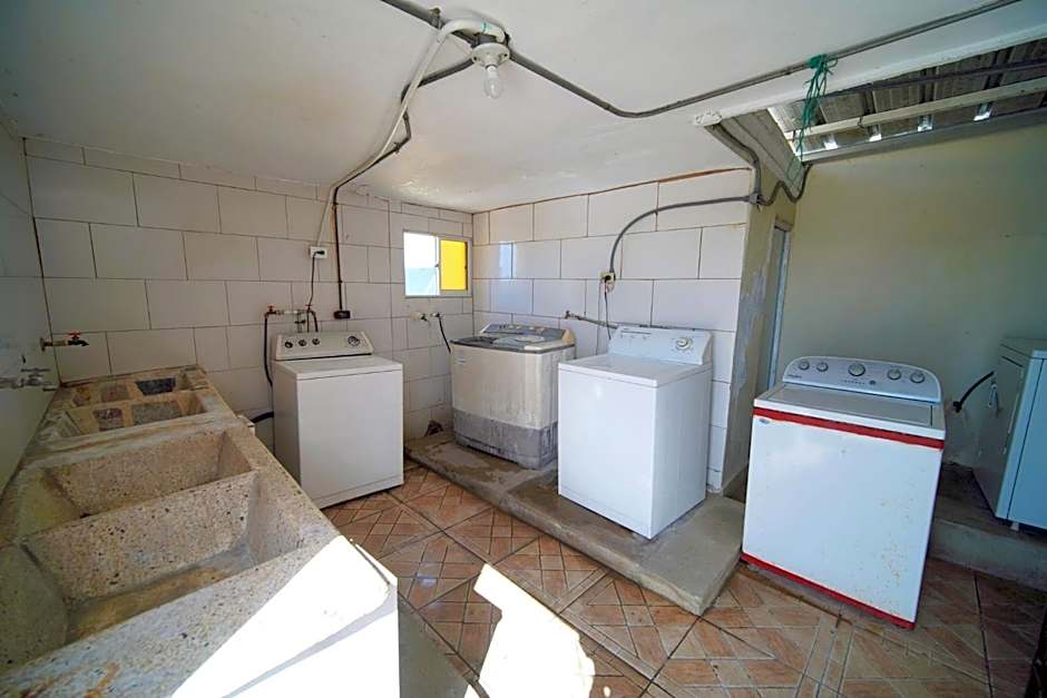 Tropical Island Apartahotel