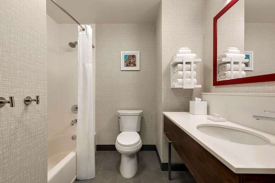 Hampton Inn By Hilton Starkville