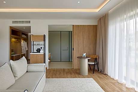 The Level Junior Suite Beachside Adults Only