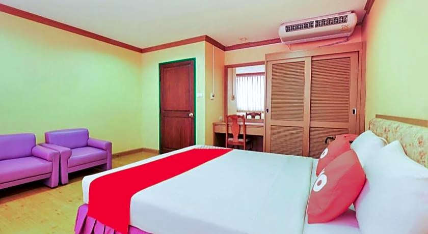 OYO 565 Trang Hotel