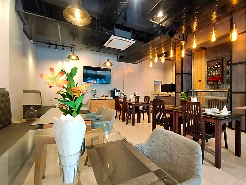 Sunseasand Hotel (Patong)