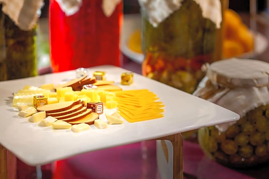 Green World ZhongXiao