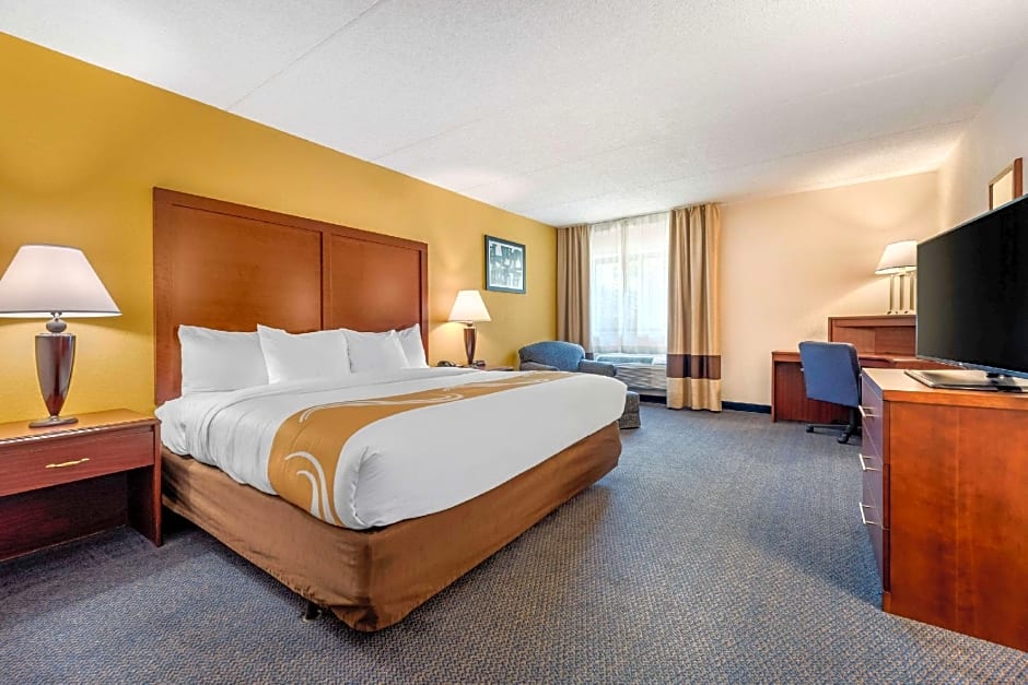 Quality Inn & Suites Zanesville City Center
