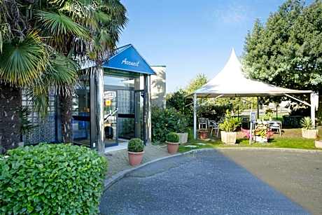 The Originals Access, Hotel Rennes Ouest (P'tit Dej-Hotel)