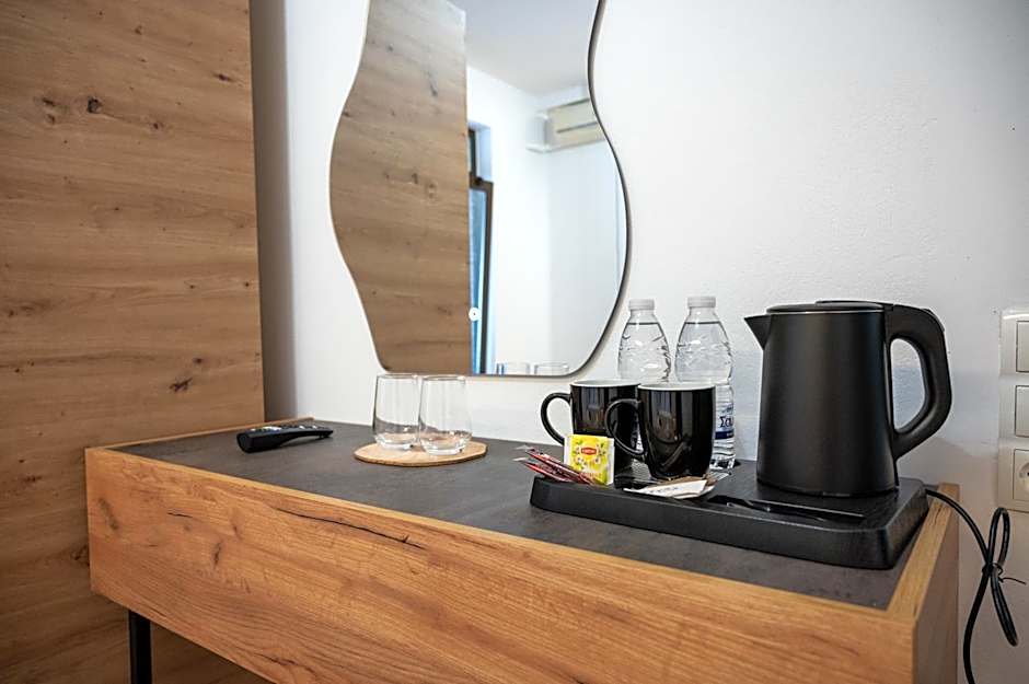 Villa Gereoudis Sea View Rooms Pool & Bar