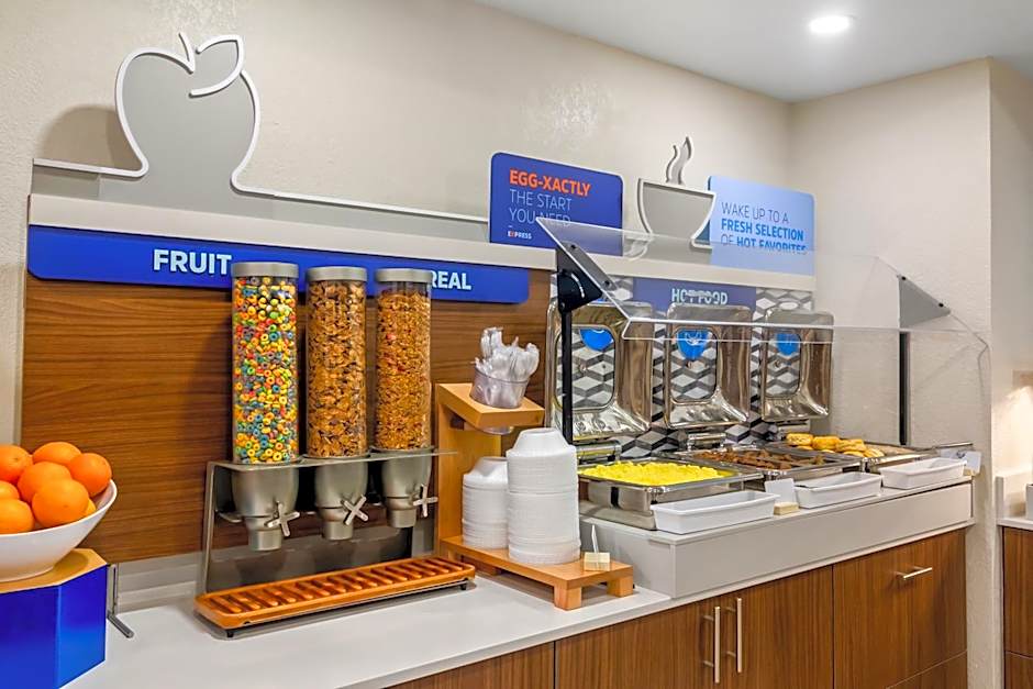 Holiday Inn Express & Suites Jacksonville South East - Medical Center Area By IHG