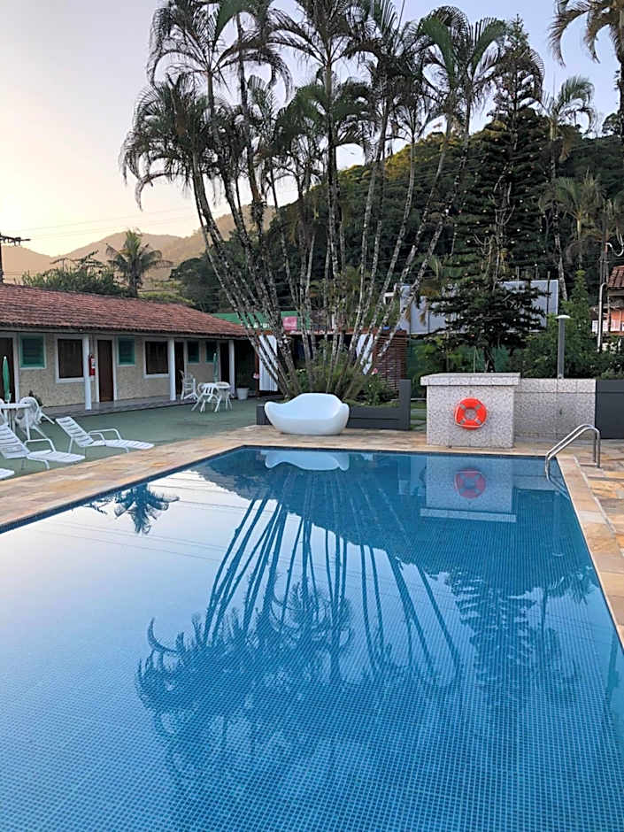 Hotel Pousada Nosso Cantinho