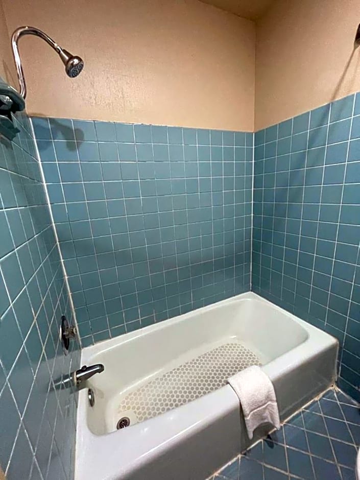 Knights Inn & Suites Emporia