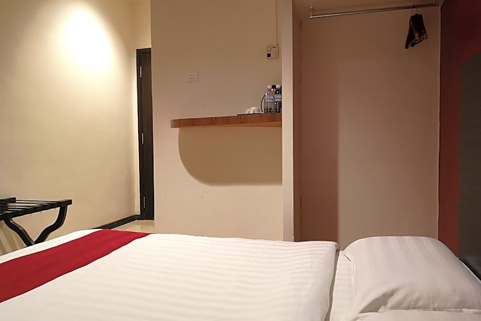 OYO 89908 Hotel Kensington