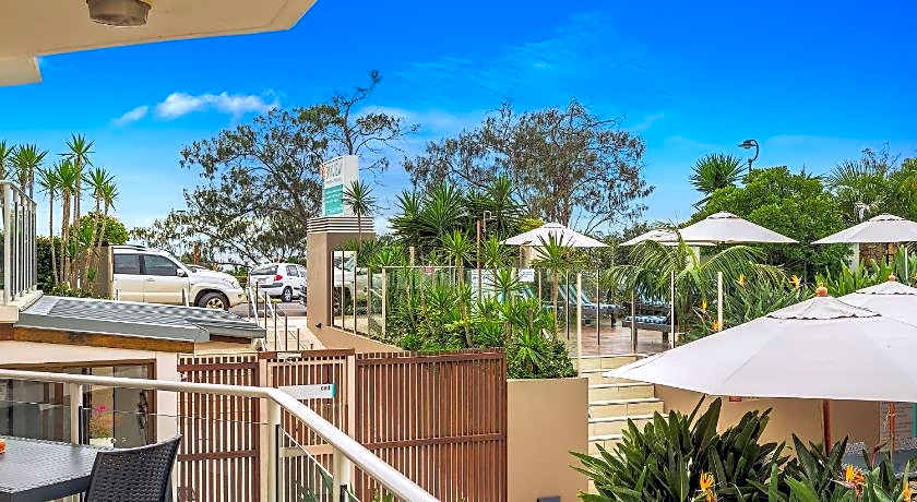 Bayview Beachfront Apartments- in town right on the beach