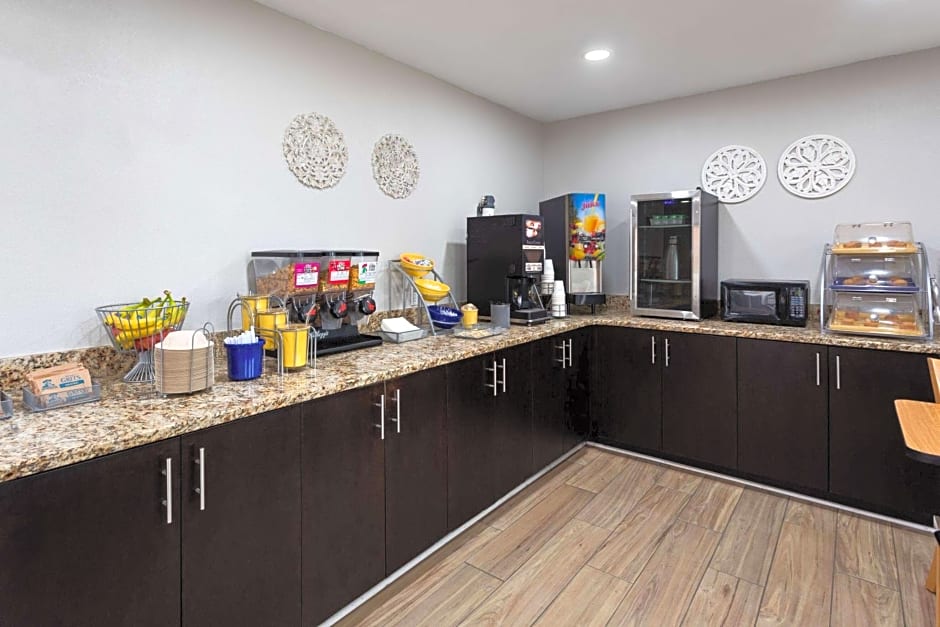 Days Inn by Wyndham Douglasville-Atlanta-Fairburn Road