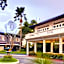 The Henry Hotel Manila
