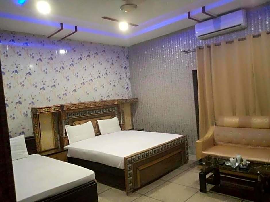 Hotel Sareena Residence