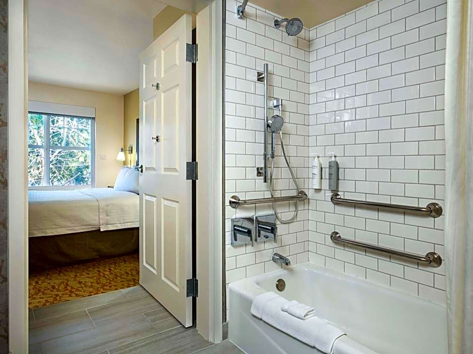 Homewood Suites by Hilton Newark - Fremont