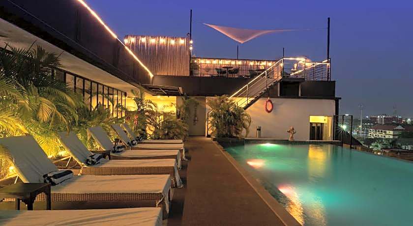 Lao Poet Hotel