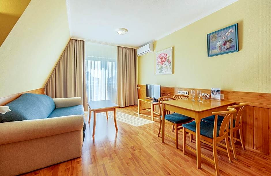 Holiday Club Apartman Hotel