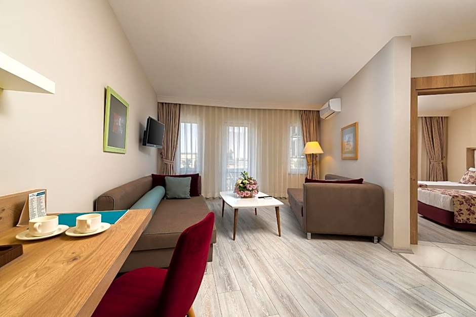 Royal Garden Beach Hotel