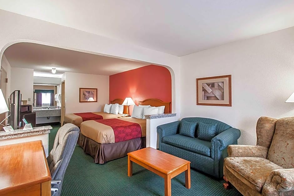 Econo Lodge Inn & Suites Memphis