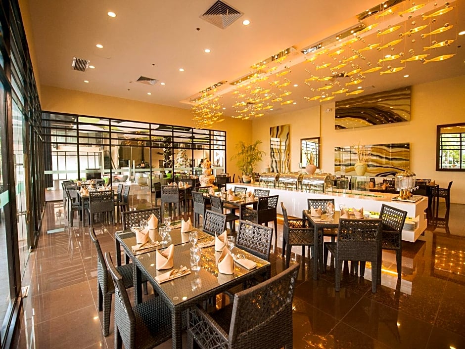 Aziza Paradise Hotel